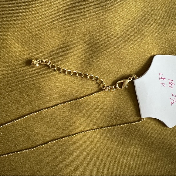 ⭐️3/$20 gold pendant with stones - Picture 2 of 4